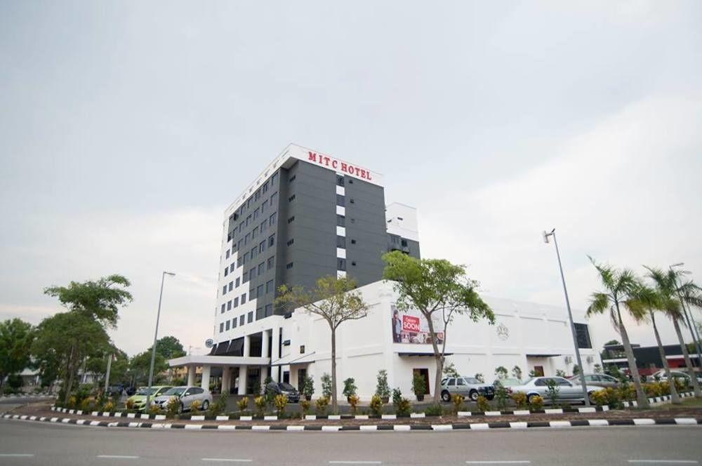 Mitc Hotel Malacca Exteriör bild